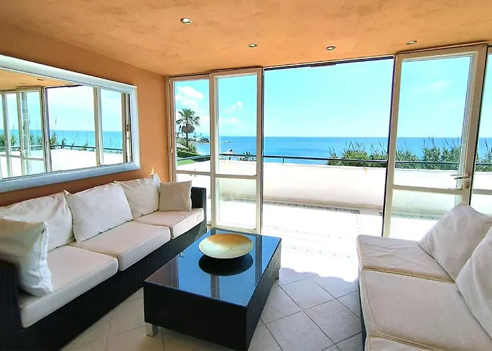 Casa Bermuda 埃斯特波纳